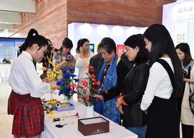 創(chuàng)新與匠心，讓作品來(lái)說(shuō)話 岳陽(yáng)市職業(yè)教育宣傳周活動(dòng)盛大啟動(dòng)